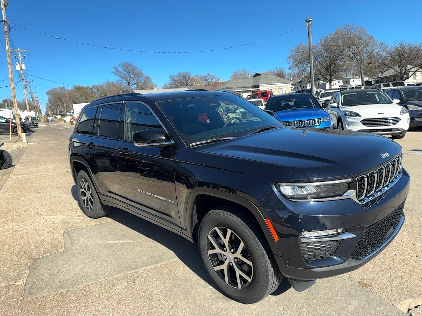 2024 Jeep Grand Cherokee Limited photo 3