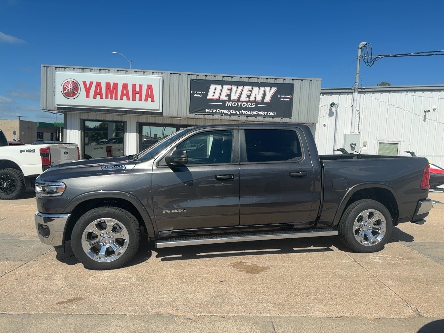 GRANITE CRYSTAL METALLIC 2025 RAM 1500 Pickup Truck Four-Wheel Drive 8-Speed Automatic