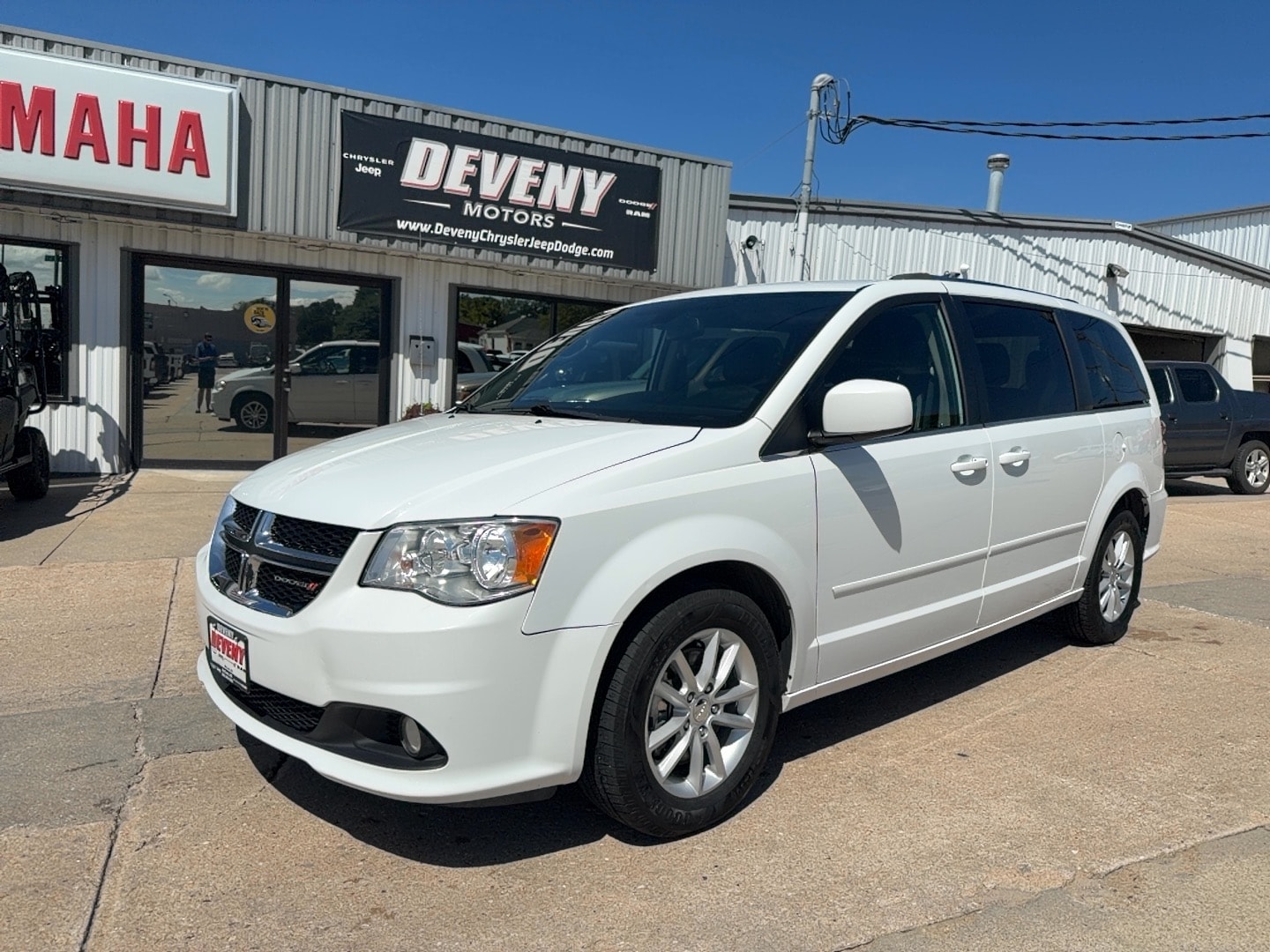 Used 2019 Dodge Grand Caravan SXT with VIN 2C4RDGCG2KR661650 for sale in McCook, NE