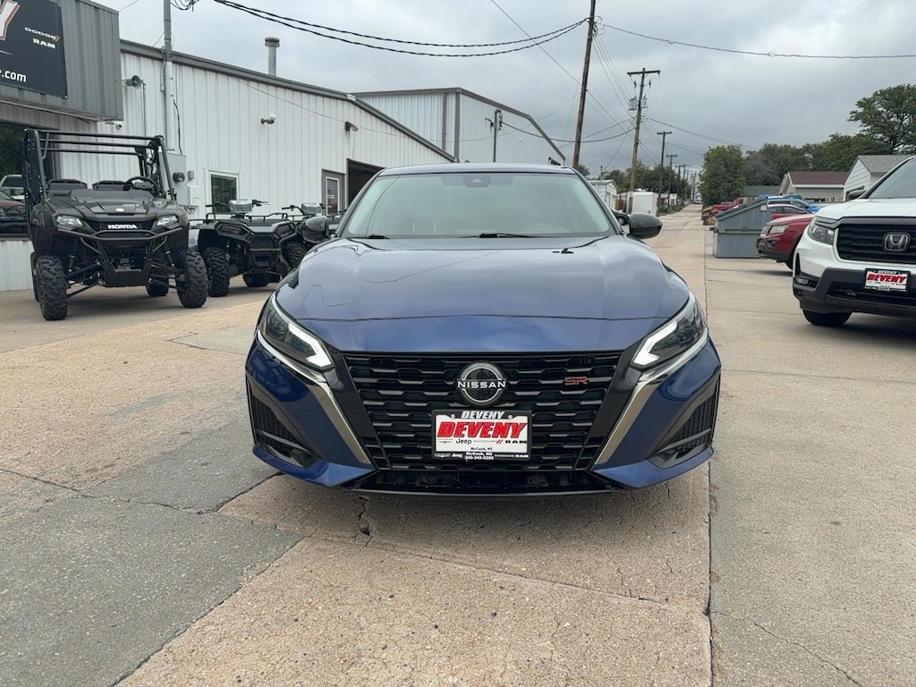 Used 2023 Nissan Altima 2.5 SR Sedan