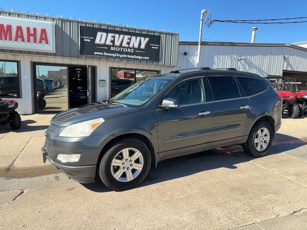 Used 2011 Chevrolet Traverse 2LT SUV