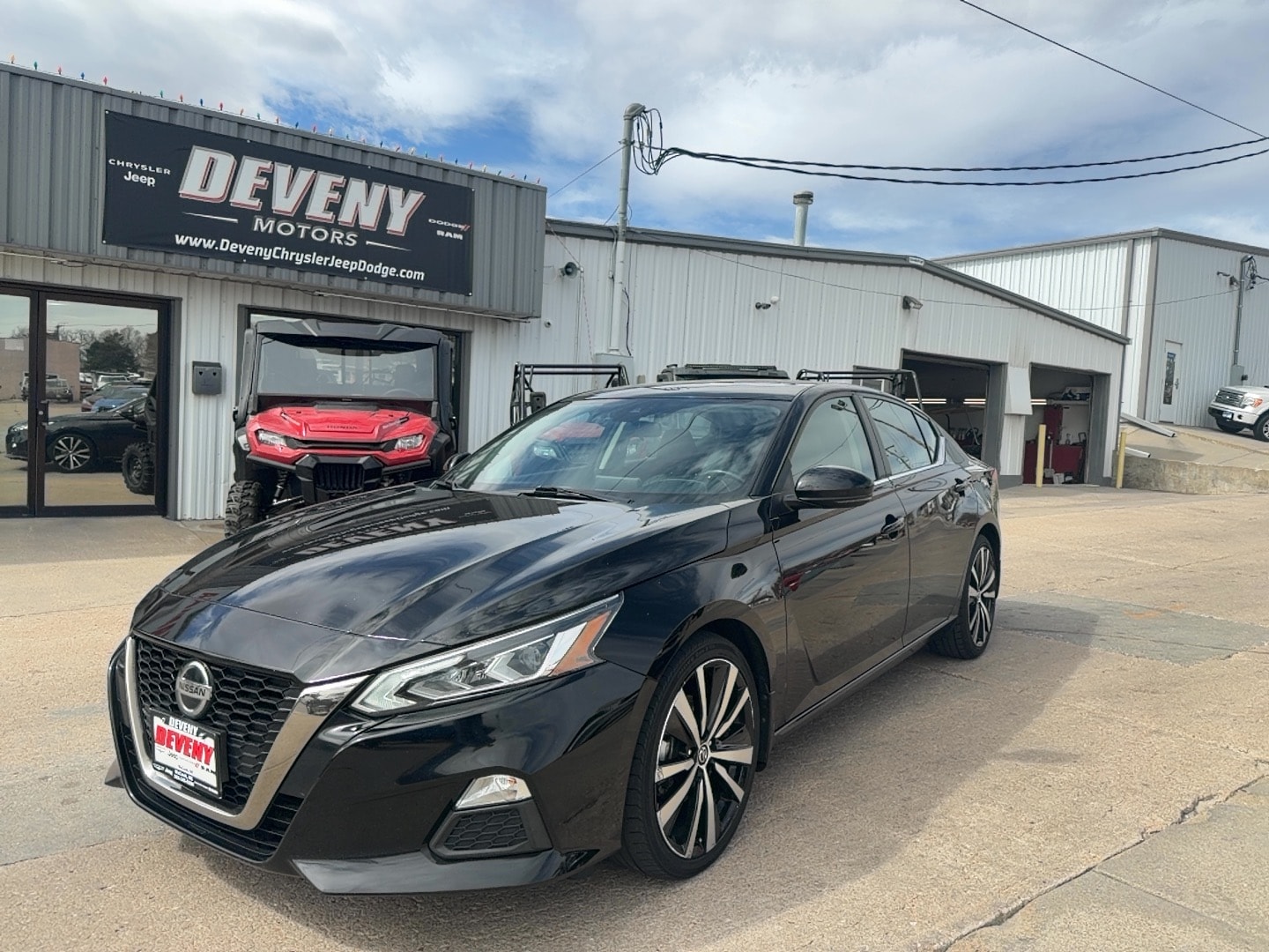 Used 2021 Nissan Altima SR with VIN 1N4BL4CV8MN406606 for sale in McCook, NE