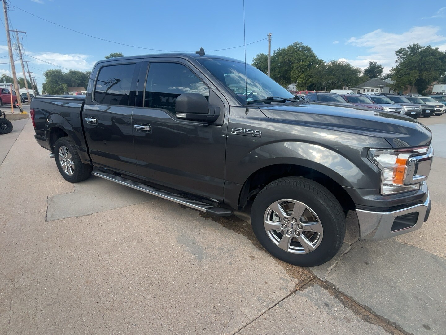 2019 Ford F-150 XLT photo 2
