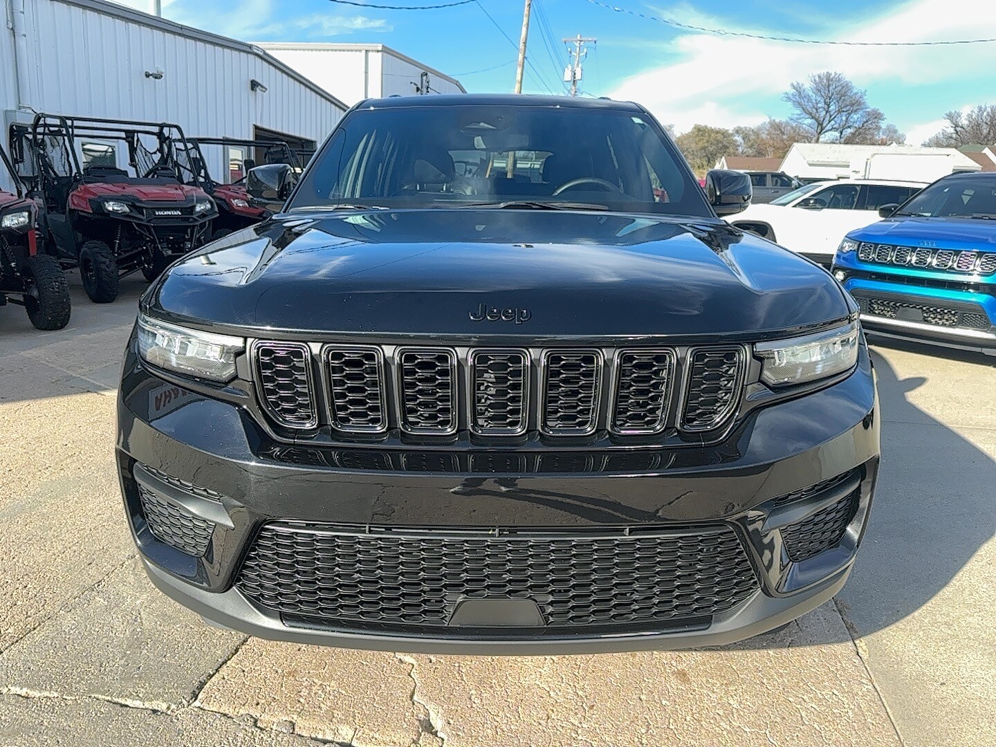 2024 Jeep Grand Cherokee Altitude X photo 2