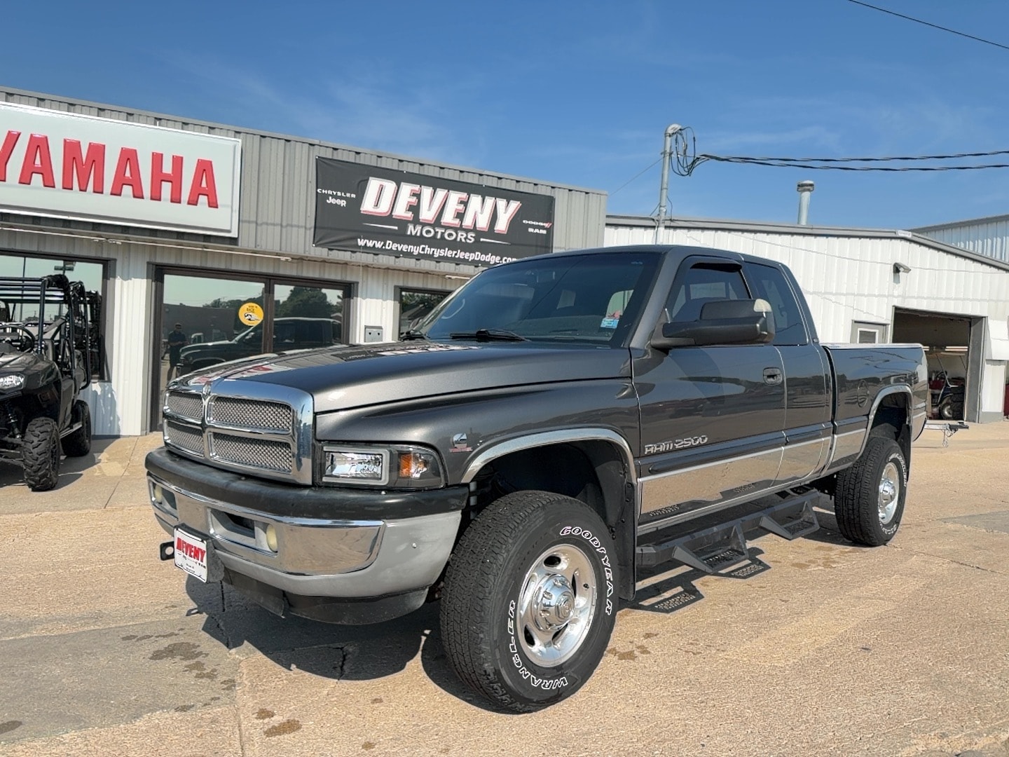 Used 2002 Dodge Ram 2500 Pickup SLT+ with VIN 3B7KF23682M246636 for sale in McCook, NE
