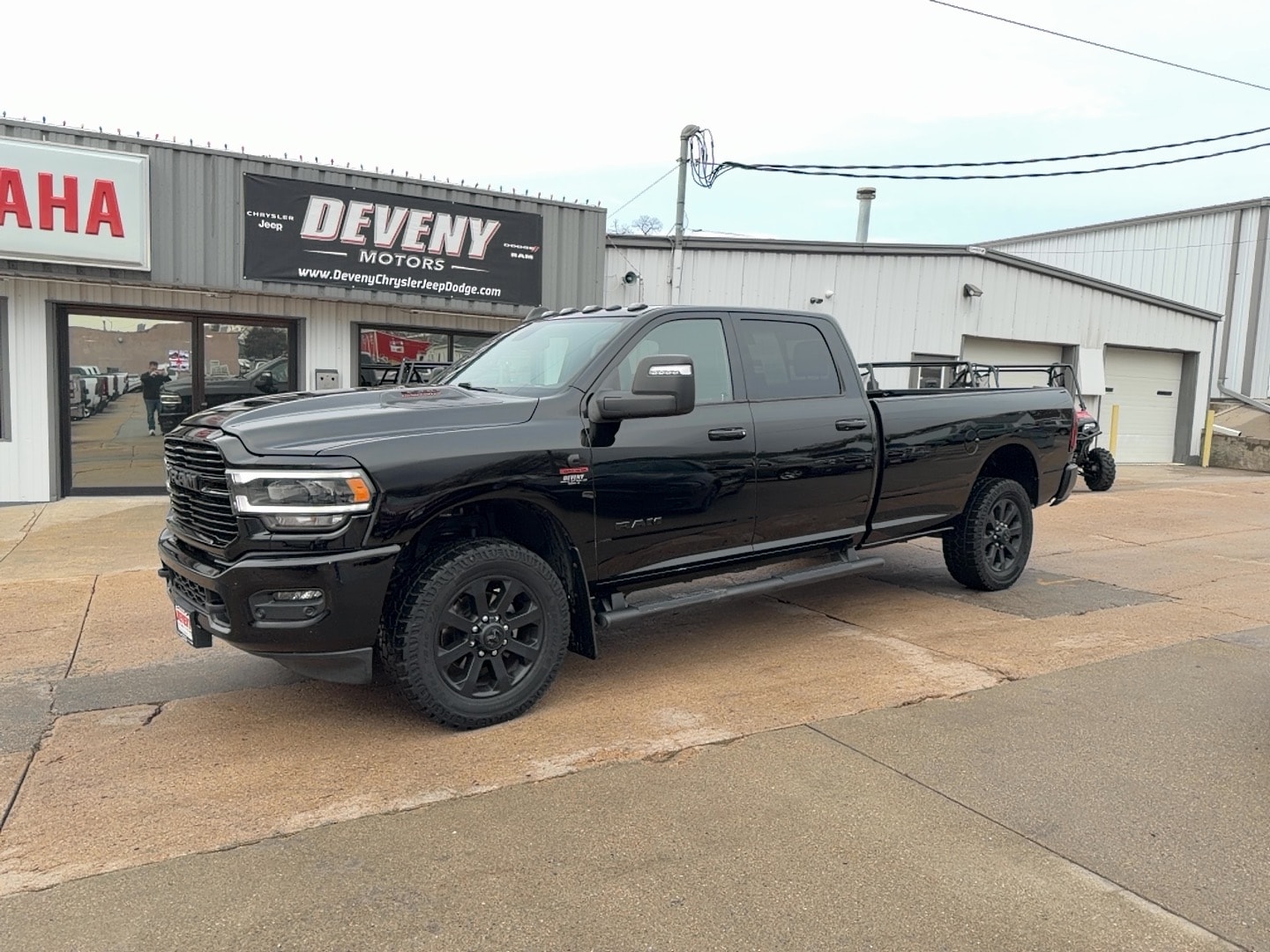 2024 RAM 3500 Laramie 4X4 Crew Cab LWB's photo