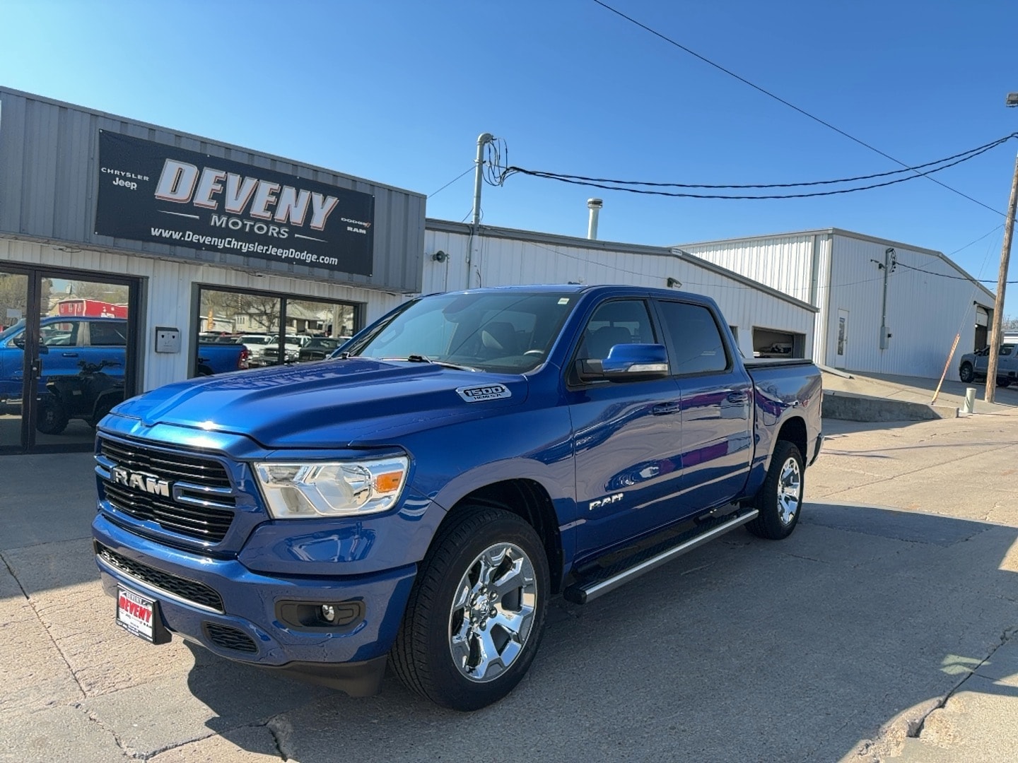 View vehicle photo 2