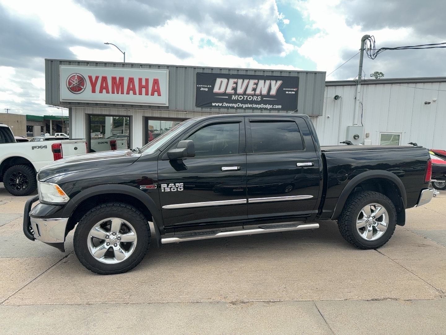 2015 RAM 1500 Big Horn/Lone Star 4x4 Crew Cab's photo