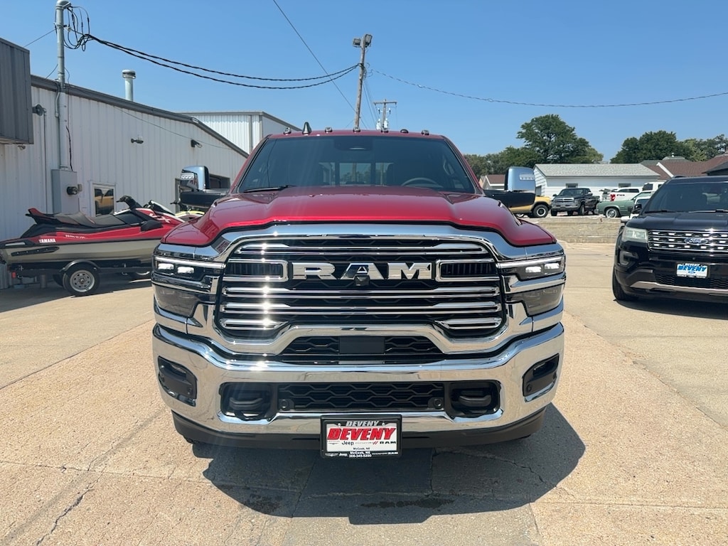New 2026 Ram 3500 LARAMIE CREW CAB 4X4 8' BOX Pickup
