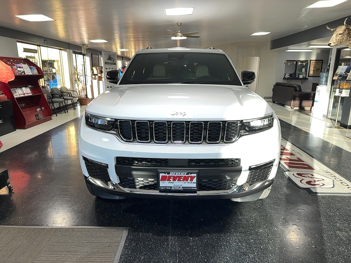 2025 Jeep Grand Cherokee Limited photo 3