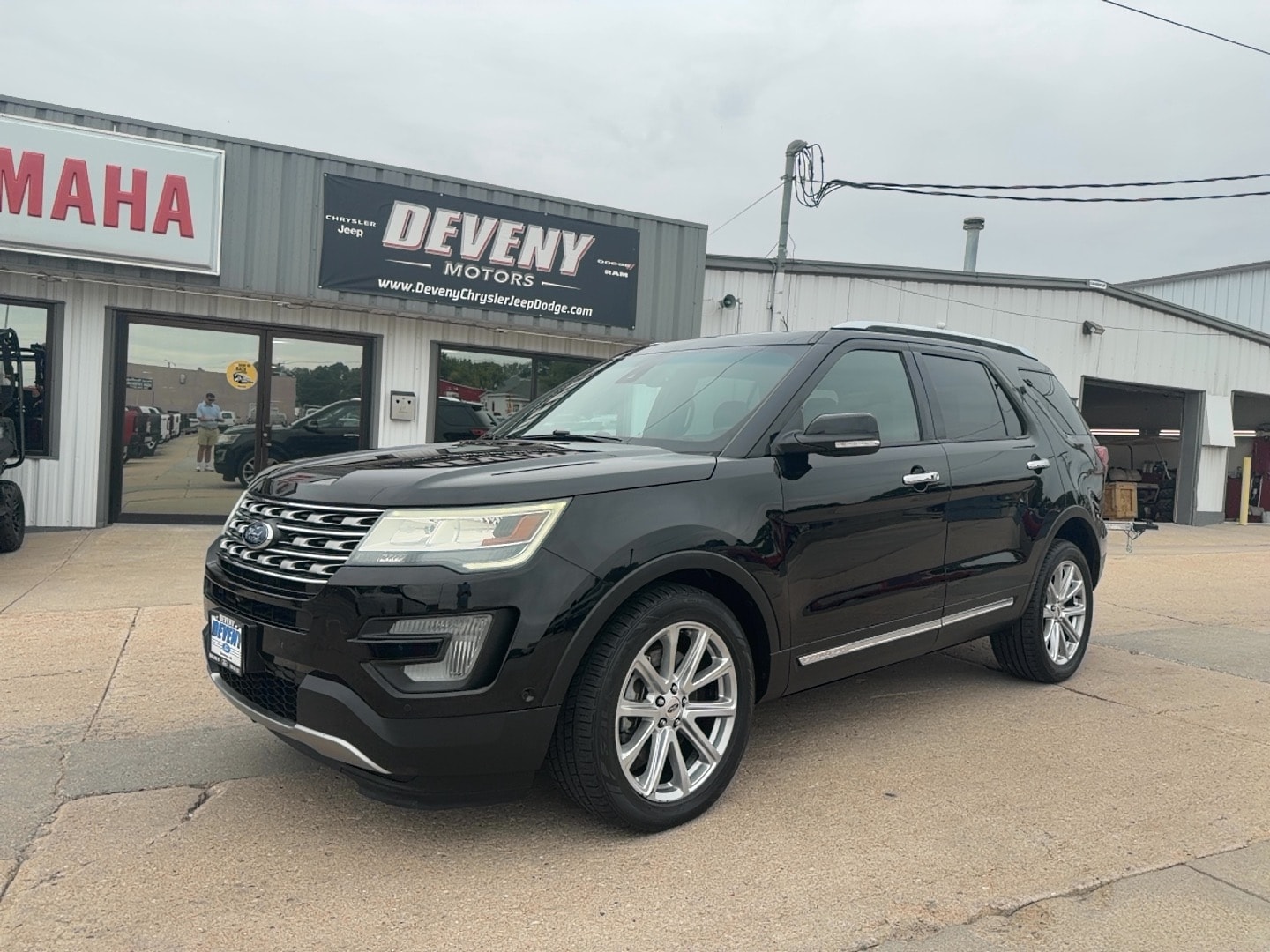 Used 2016 Ford Explorer Limited with VIN 1FM5K8FH5GGB06176 for sale in McCook, NE
