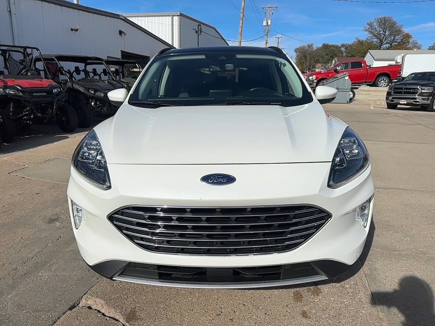 2022 Ford Escape Titanium photo 3