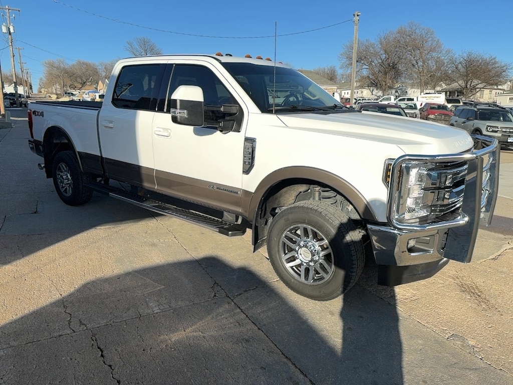 Used 2018 Ford F-350 Lariat Truck Crew Cab