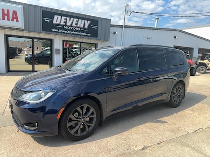 Used 2018 Chrysler Pacifica TOURING L S APPERANCE PKG For