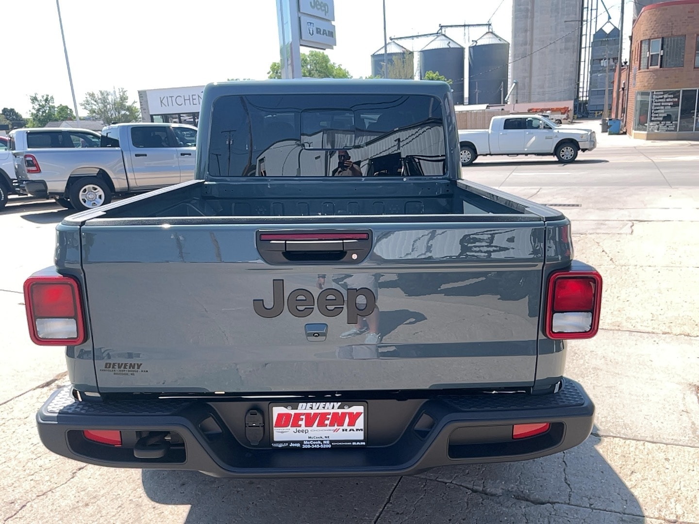 2024 Jeep Gladiator Nighthawk - Photo 5
