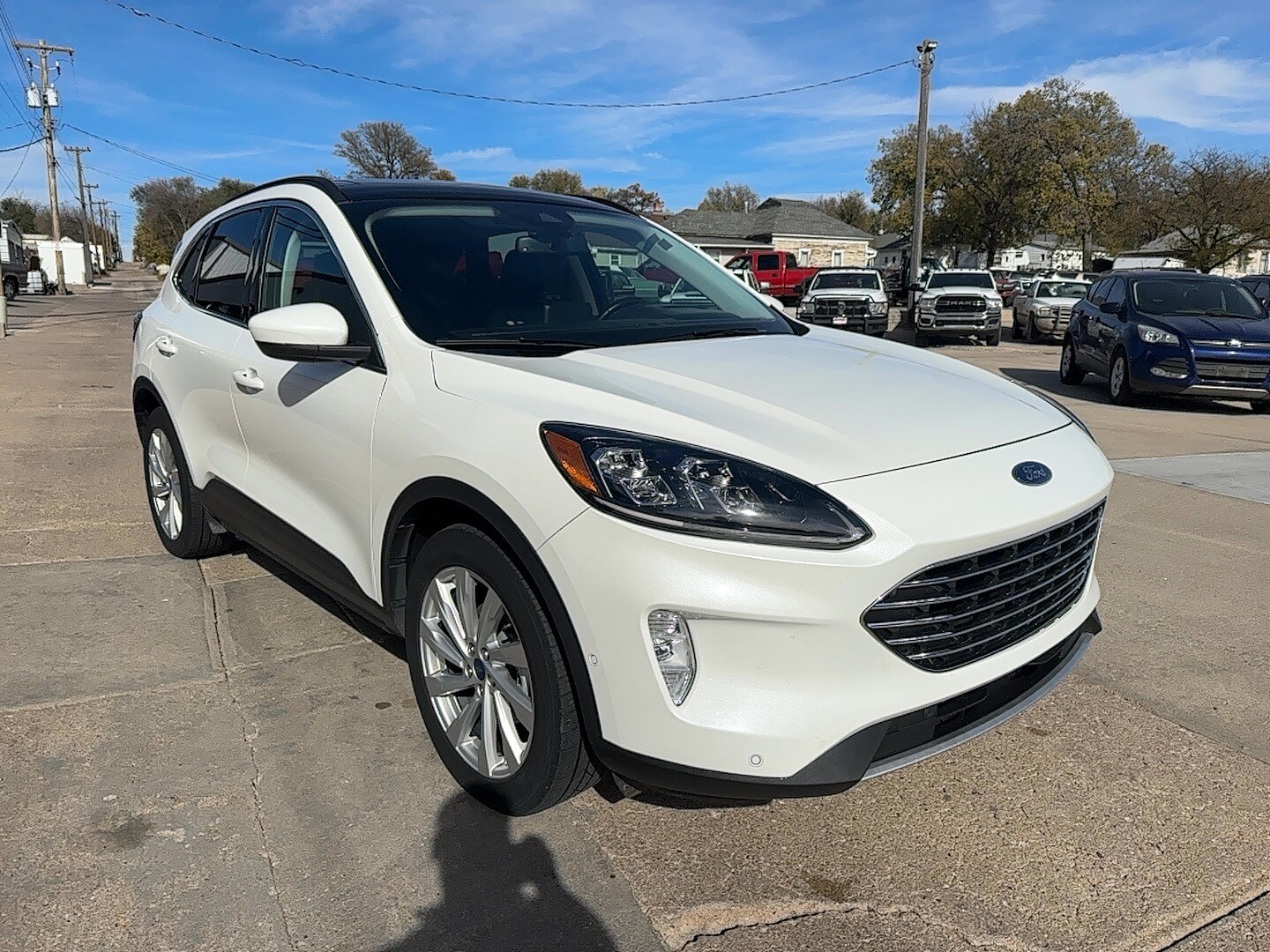 2022 Ford Escape Titanium photo 4