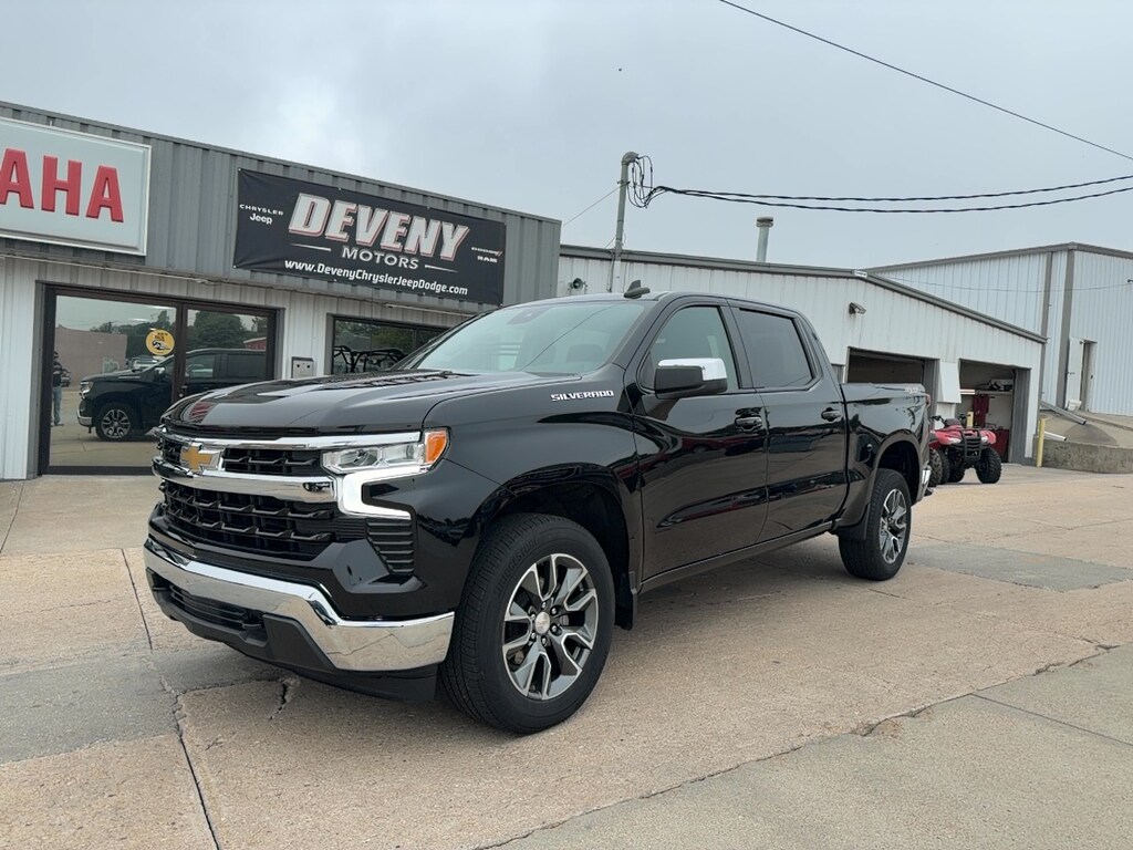 Used 2023 Chevrolet Silverado 1500 LT w/1LT Truck Crew Cab