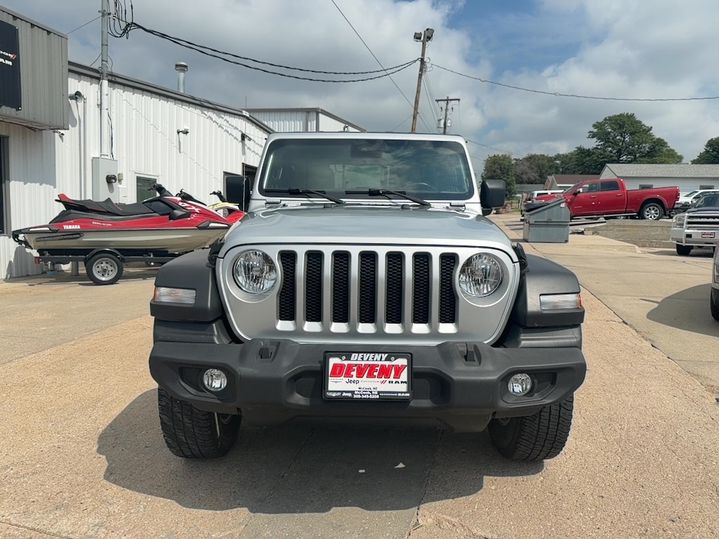 Used 2022 Jeep Wrangler Sport SUV