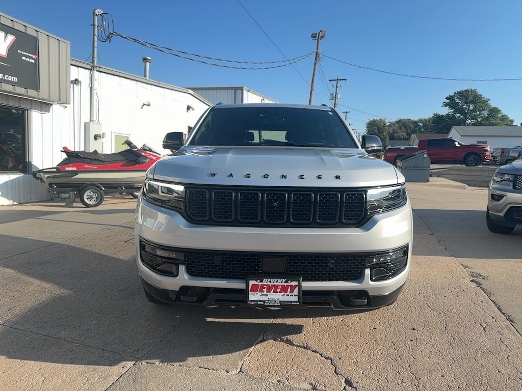 Used 2024 Jeep Wagoneer L Series II SUV