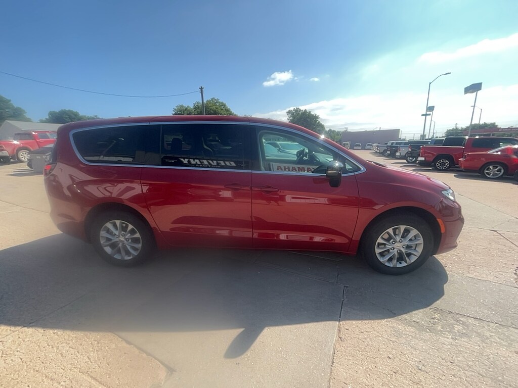 New 2024 Chrysler Pacifica Touring L For Sale Mc Cook NE