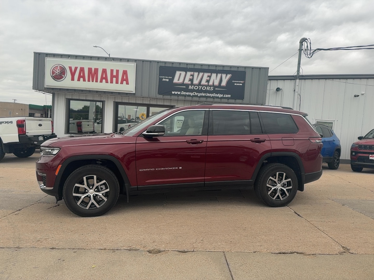 2023 Jeep Grand Cherokee L's photo