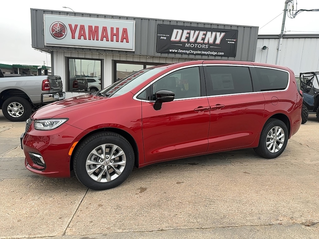 New 2025 Chrysler Pacifica SELECT AWD For Sale Mc Cook NE