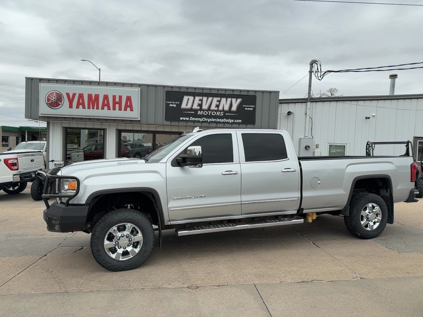 2019 GMC Sierra 4WD Crew Cab Long Box Denali's photo