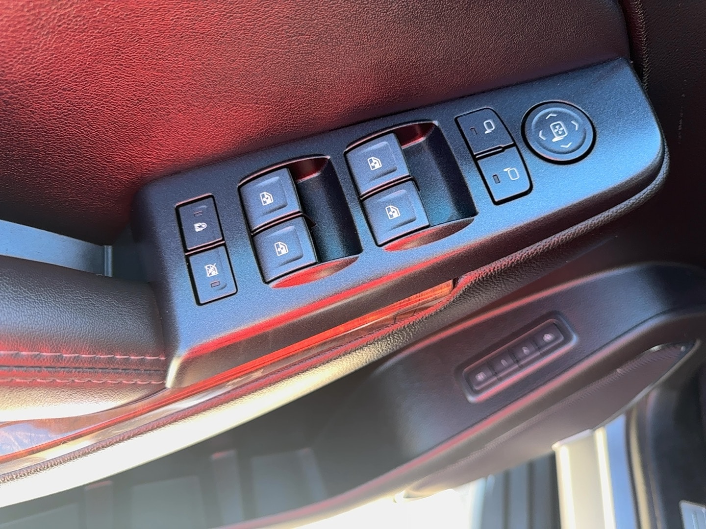 2020 Chevrolet Tahoe LT - Photo 15