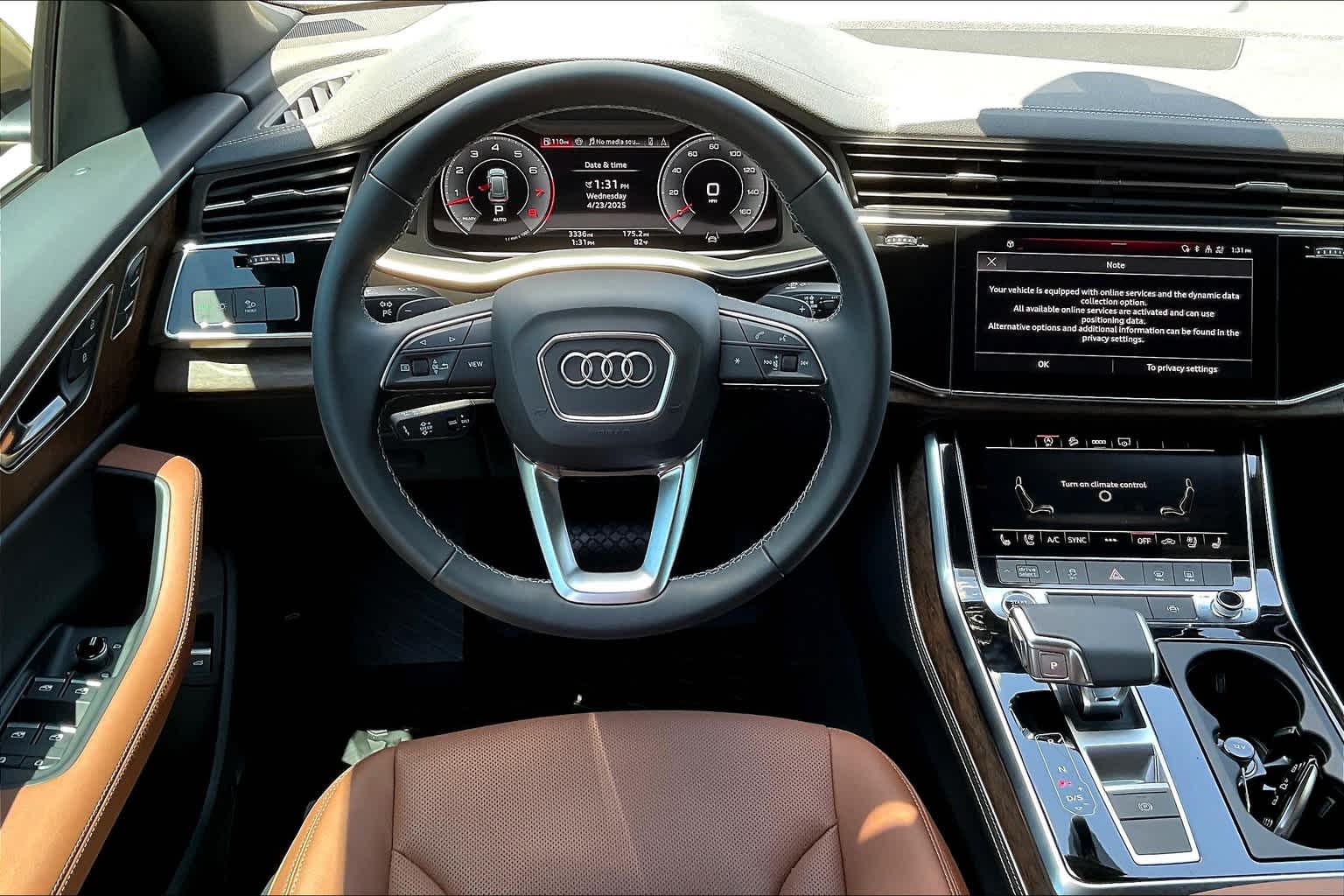 2025 Audi Q8 Premium Plus photo 3
