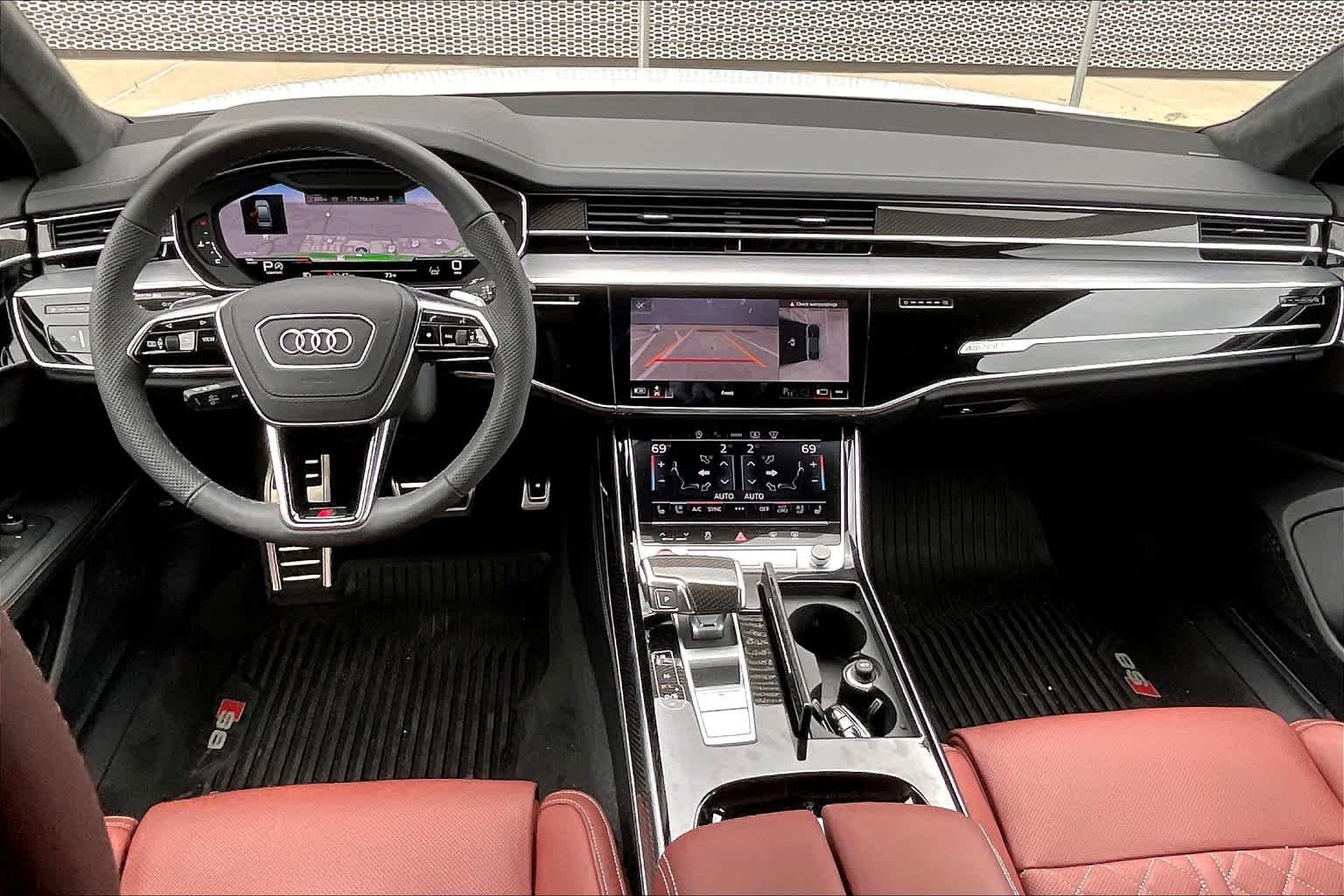 2025 Audi S8 4.0T photo 4