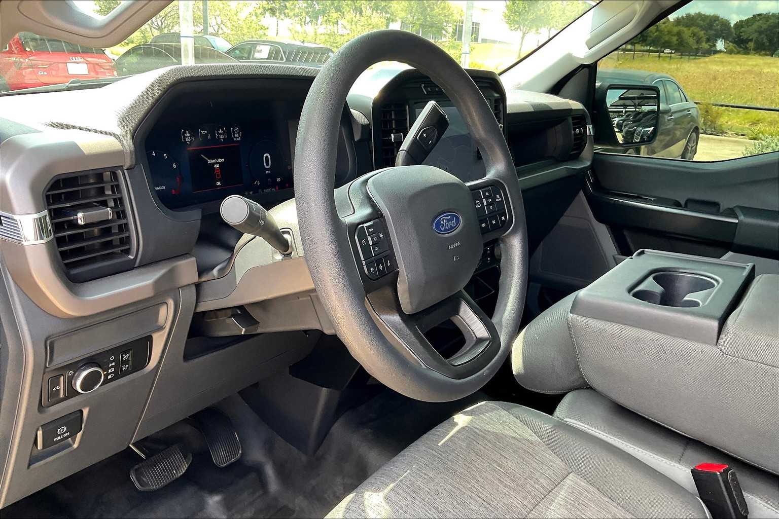 2024 Ford F-150 XL photo 4