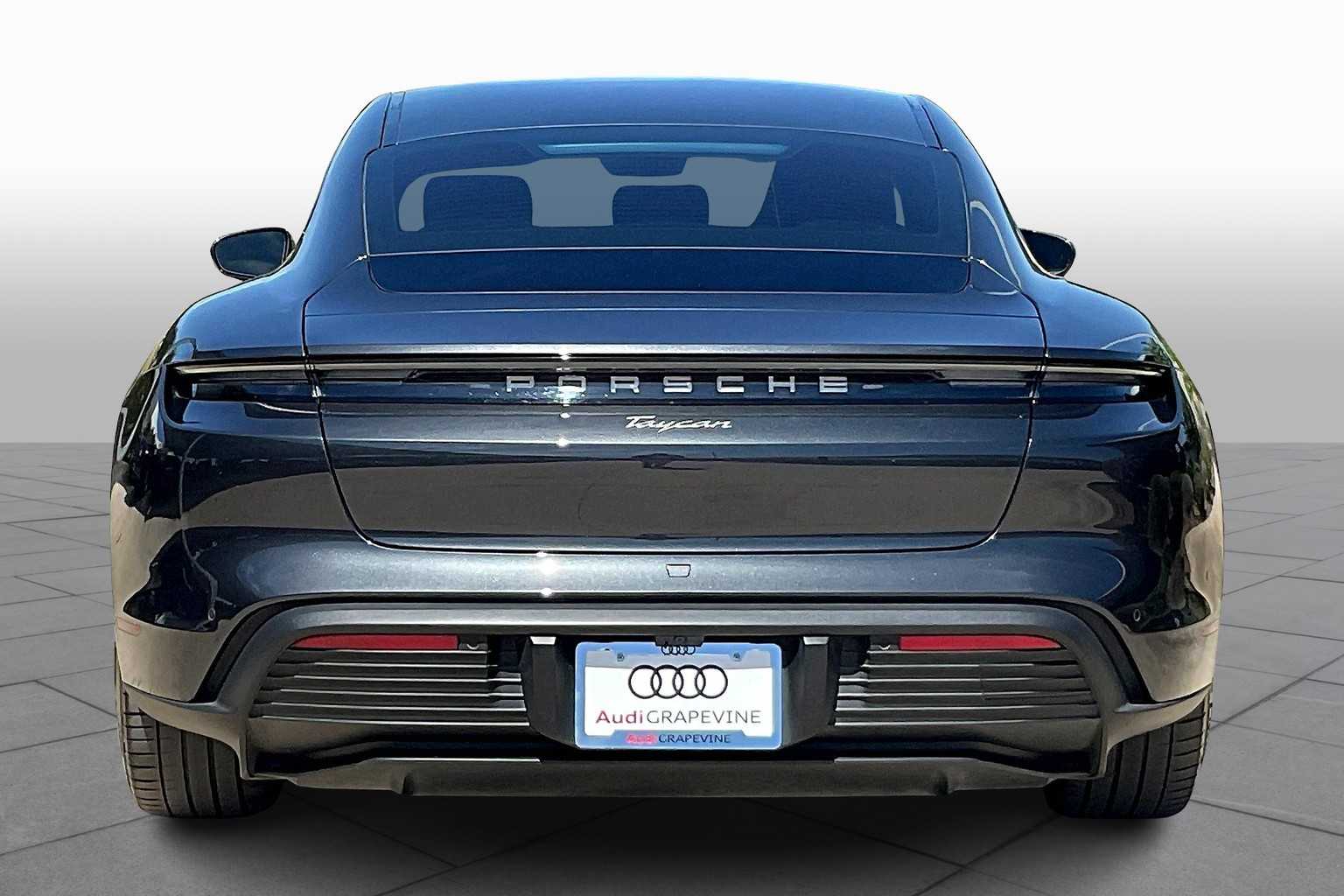 2024 Porsche Taycan photo 3