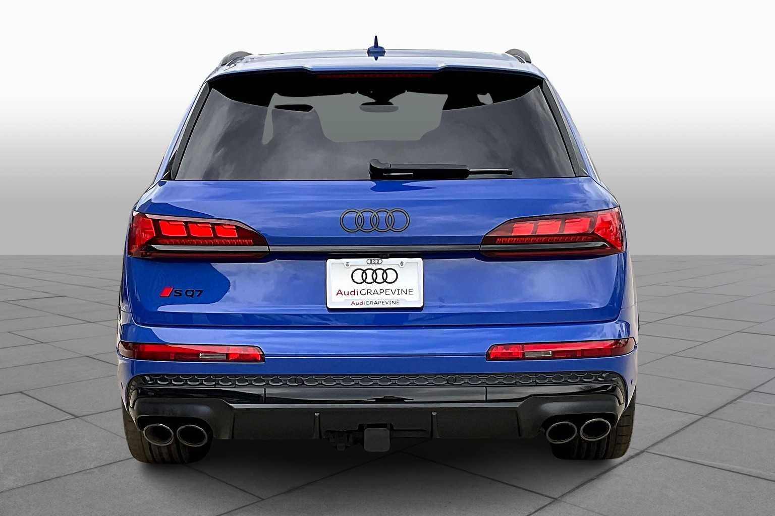 2025 Audi SQ7 Prestige photo 3
