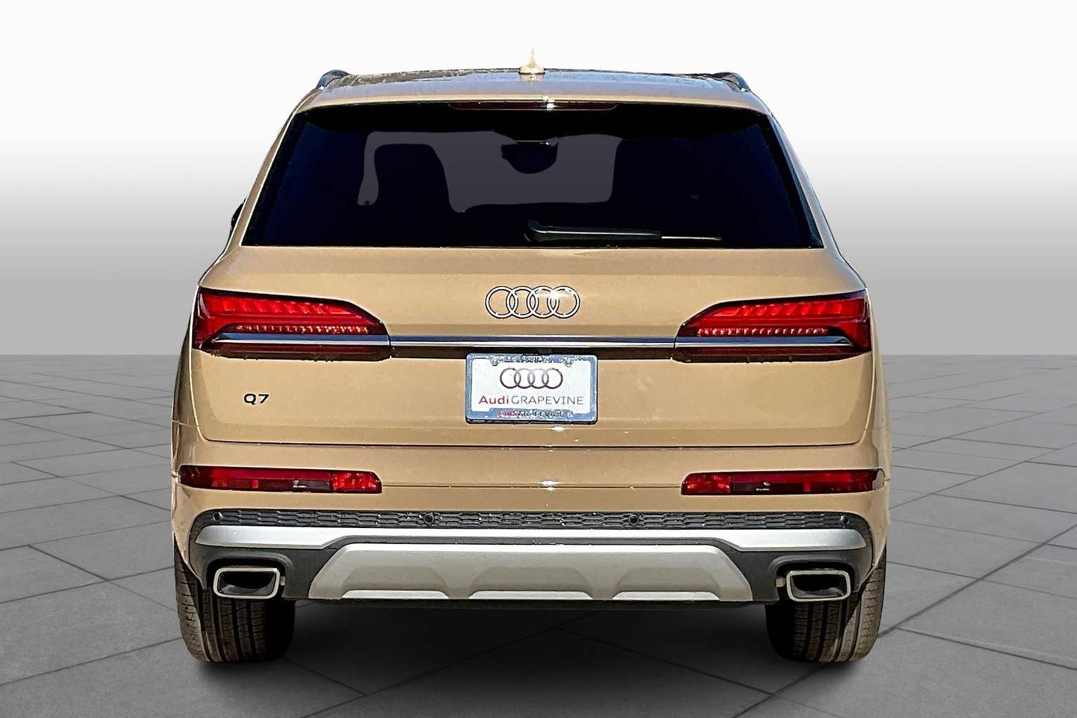 2025 Audi Q7 55 Prestige photo 3