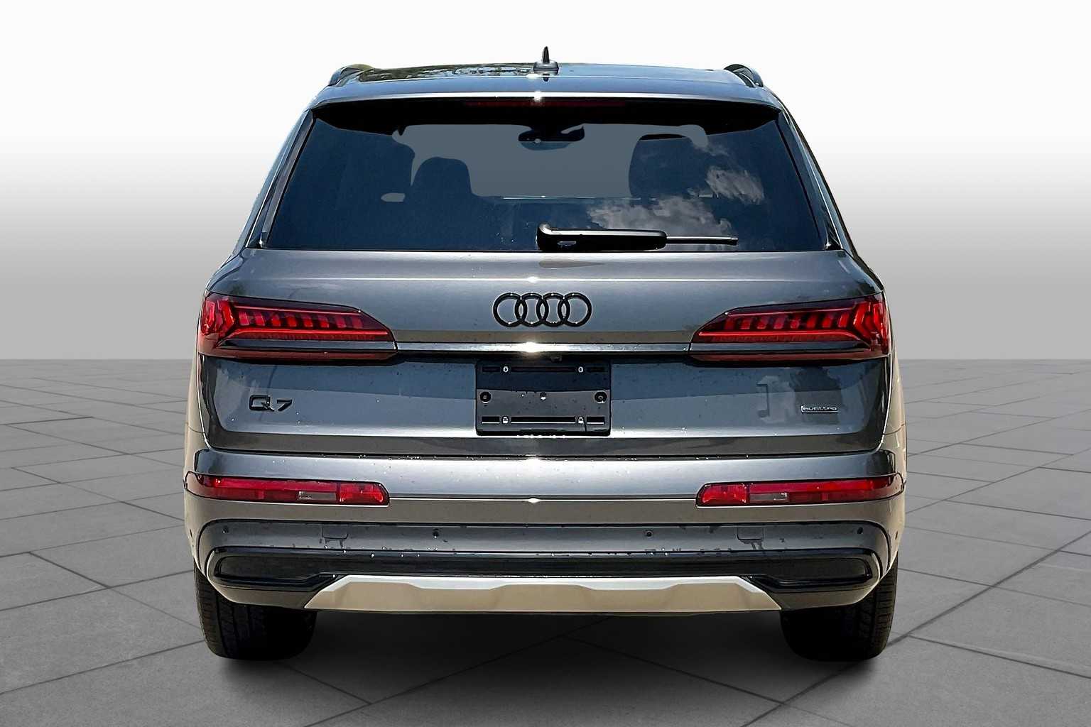 2023 Audi Q7 Premium Plus photo 3