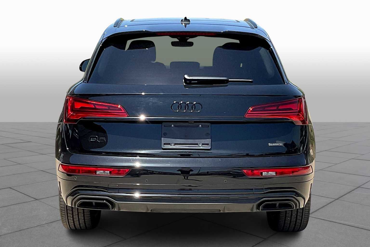 2025 Audi Q5 S line Premium photo 3
