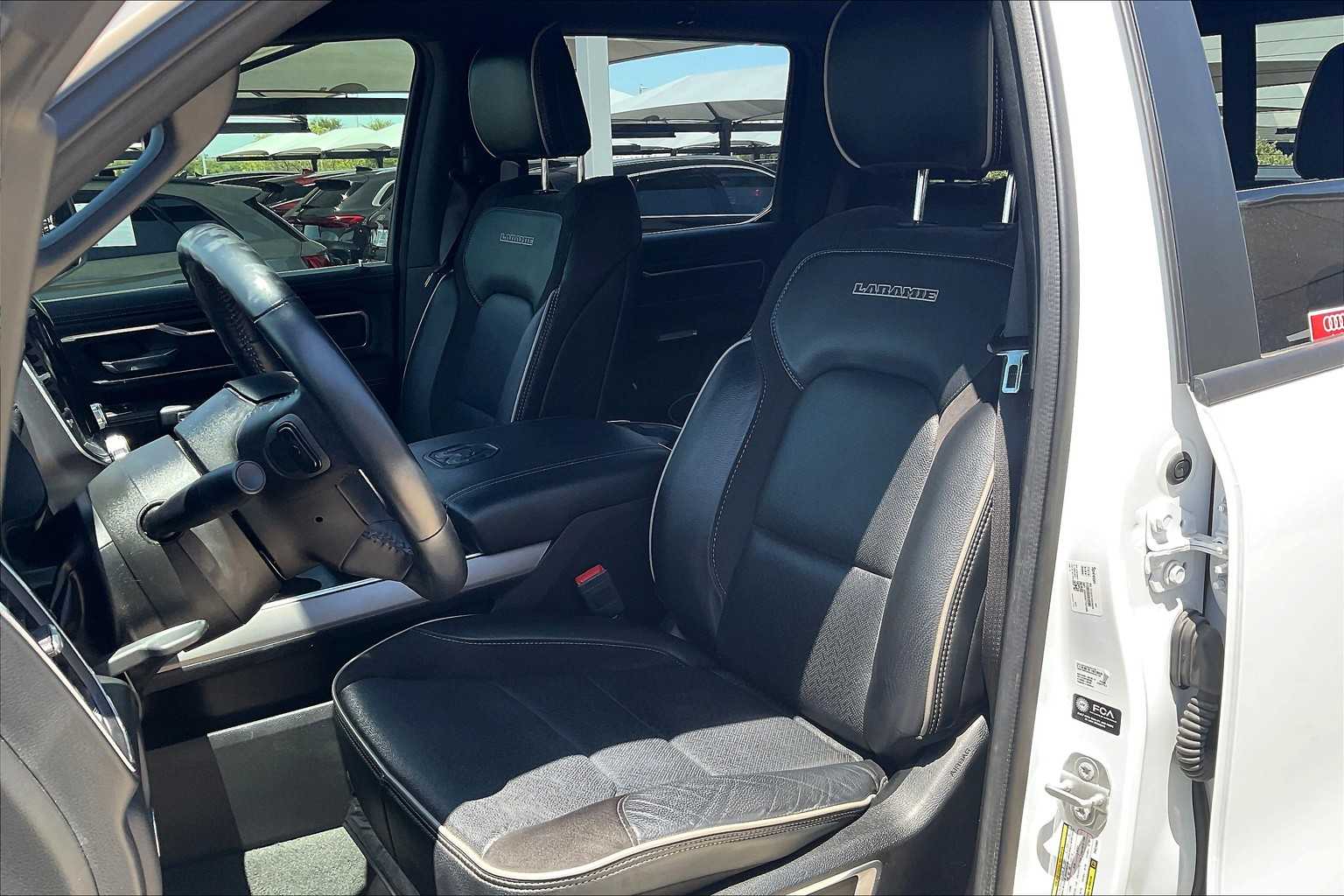 2023 Ram 1500 Laramie photo 4