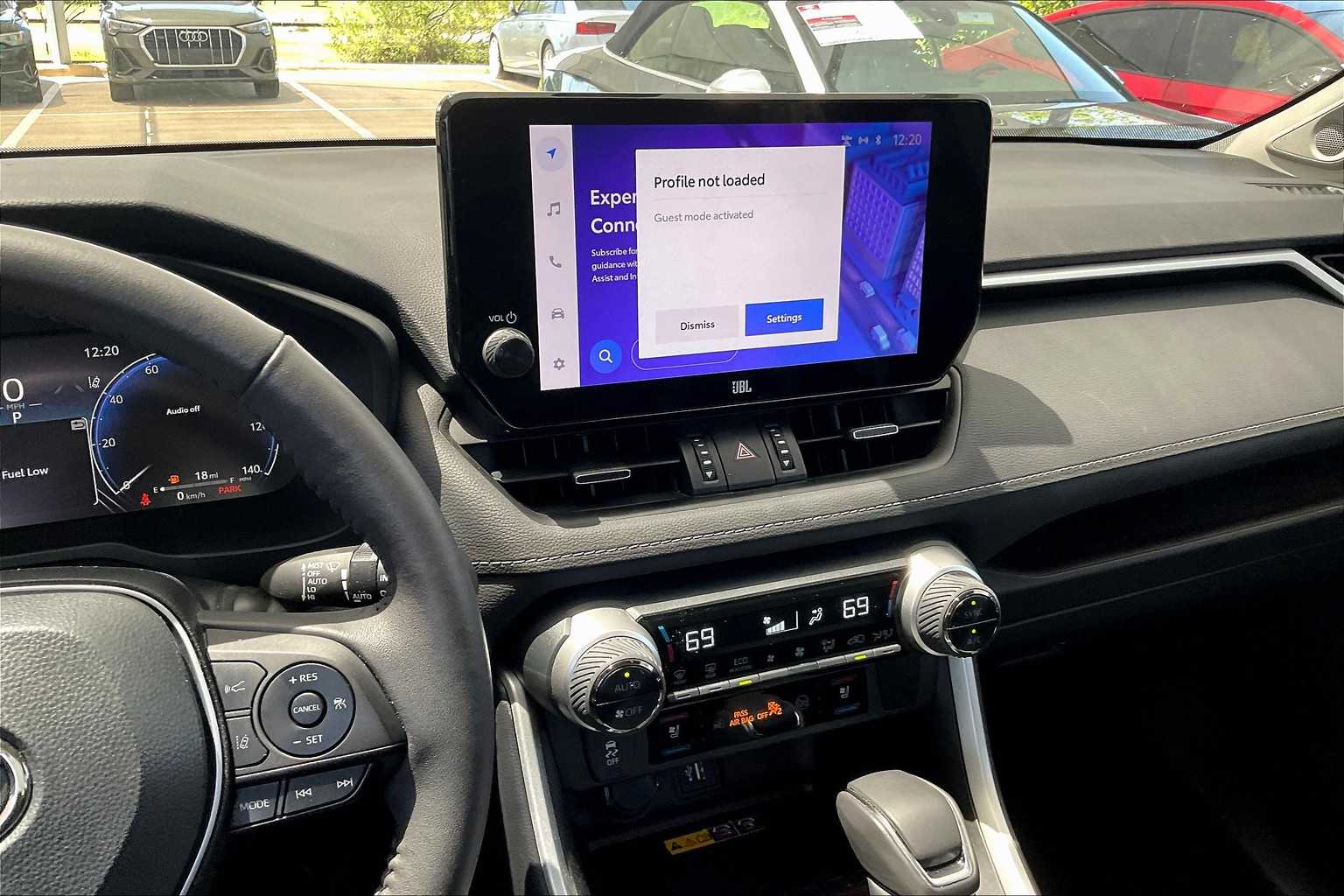 2023 Toyota RAV4 Hybrid Limited photo 4