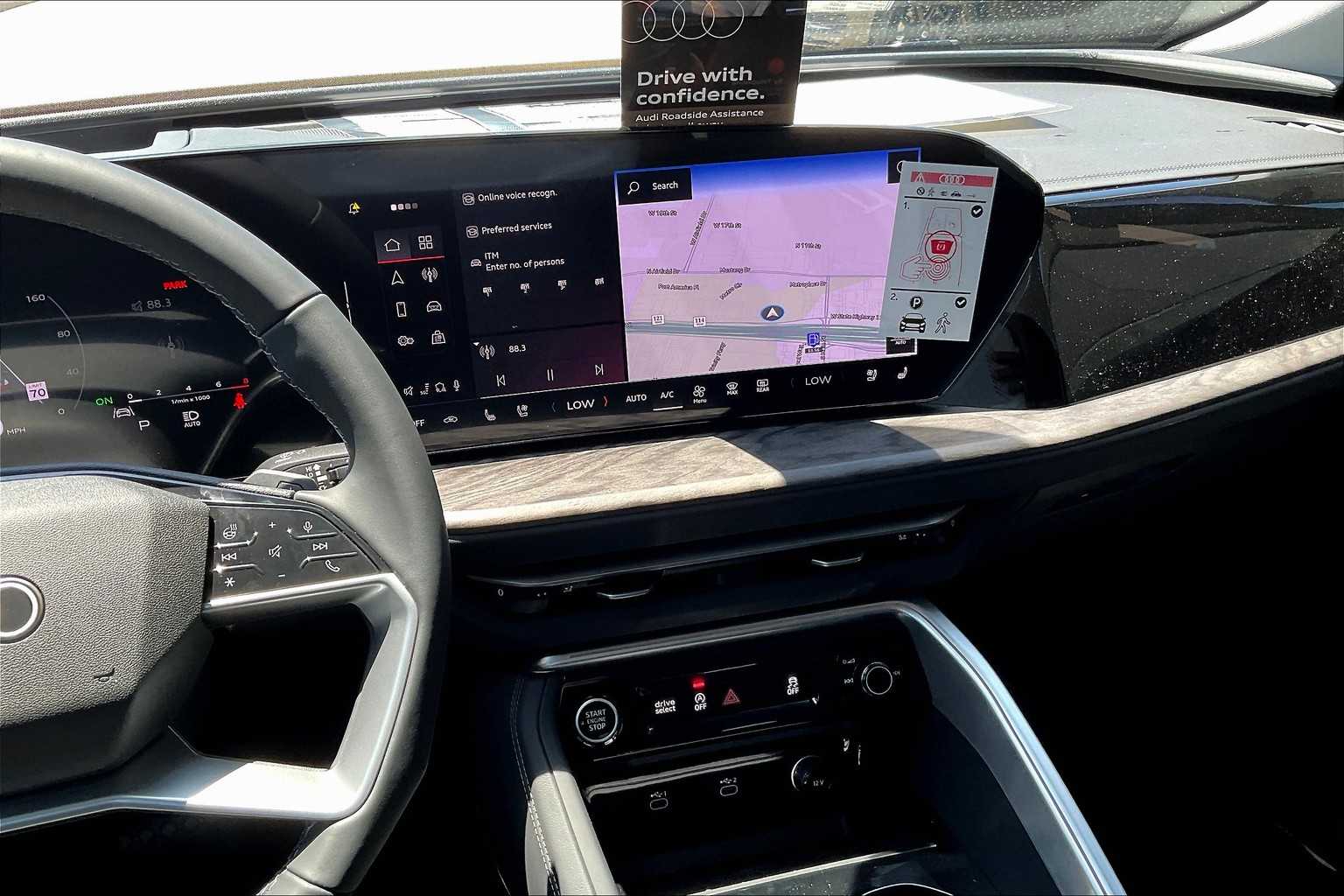 2025 Audi Q5 2.0T Premium Plus photo 2