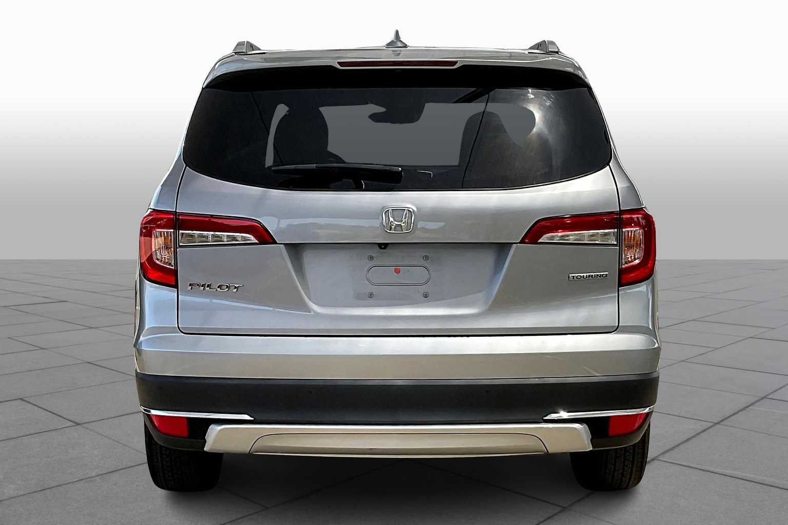 2019 Honda Pilot Touring photo 3