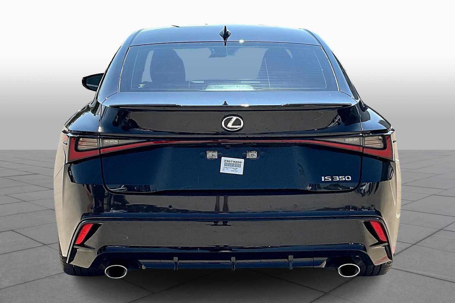 2023 Lexus IS F SPORT photo 3
