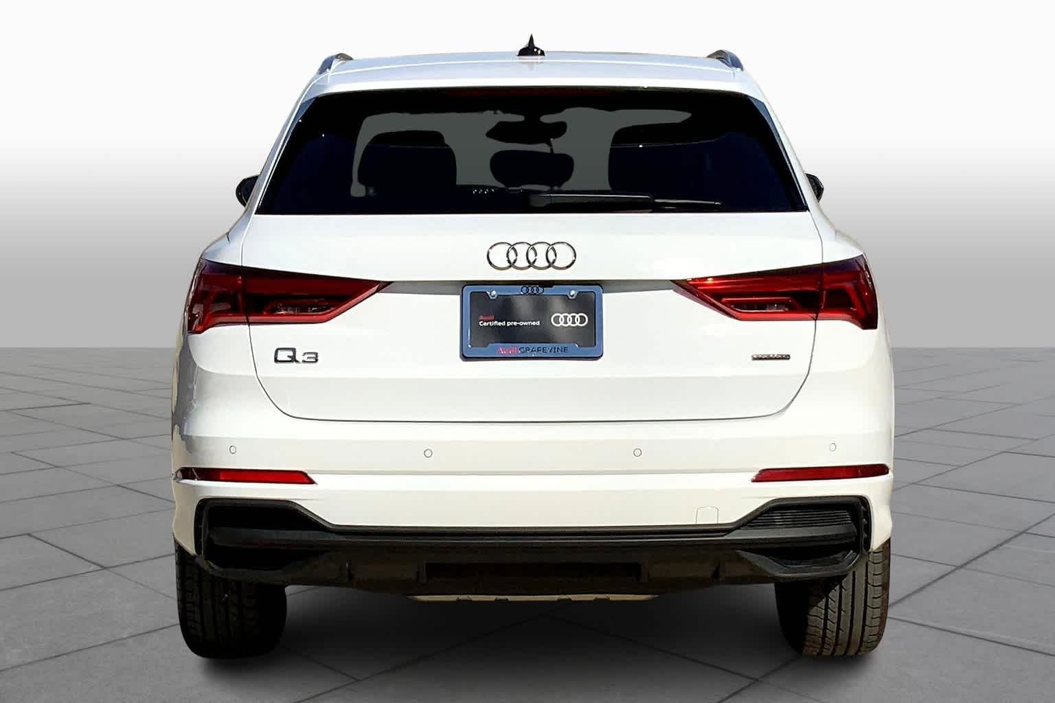 2024 Audi Q3 S line Premium photo 3