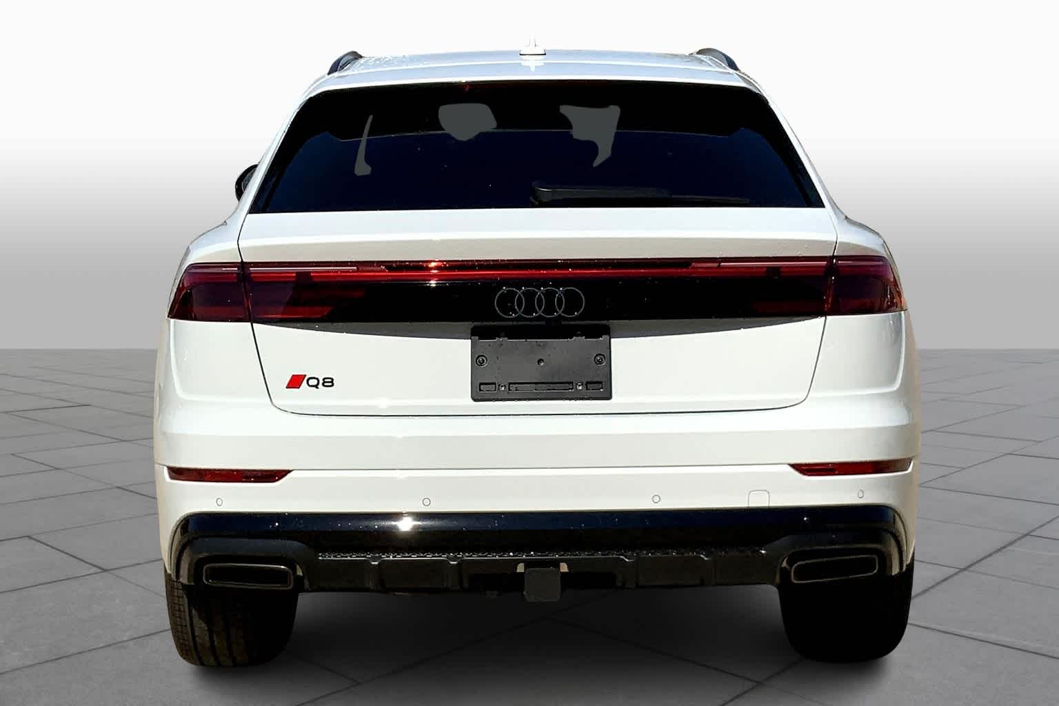 2025 Audi Q8 55 Premium Plus photo 3