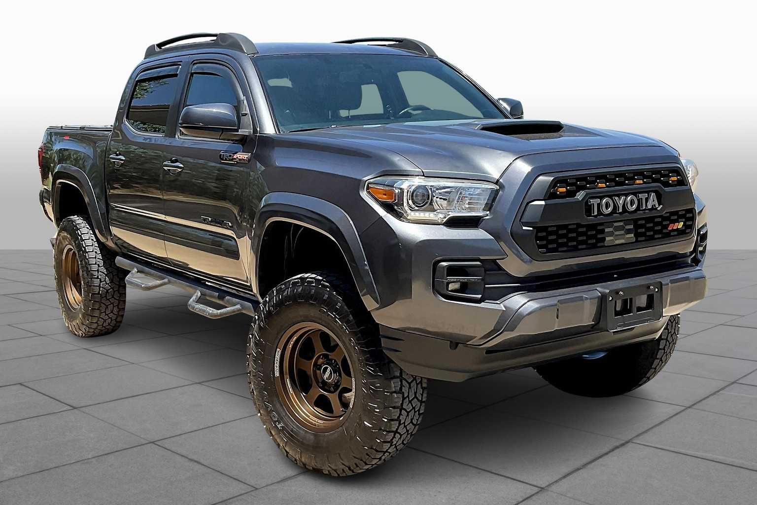 Used 2016 Toyota Tacoma TRD Sport with VIN 3TMCZ5AN9GM003643 for sale in Benbrook, TX