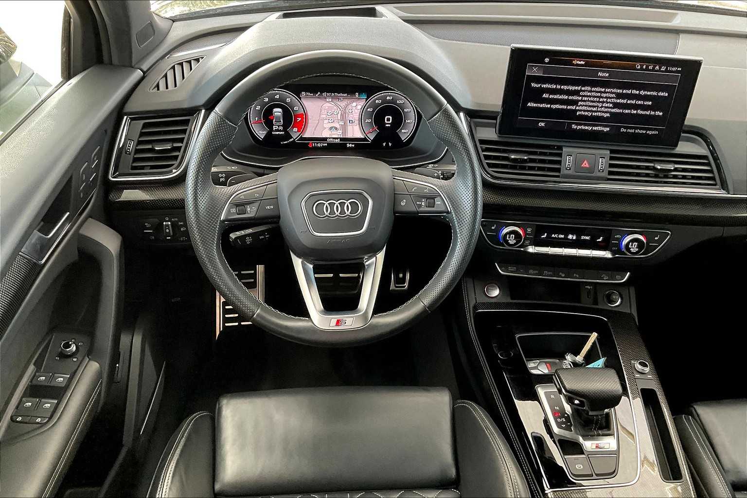 2023 Audi SQ5 Prestige photo 4