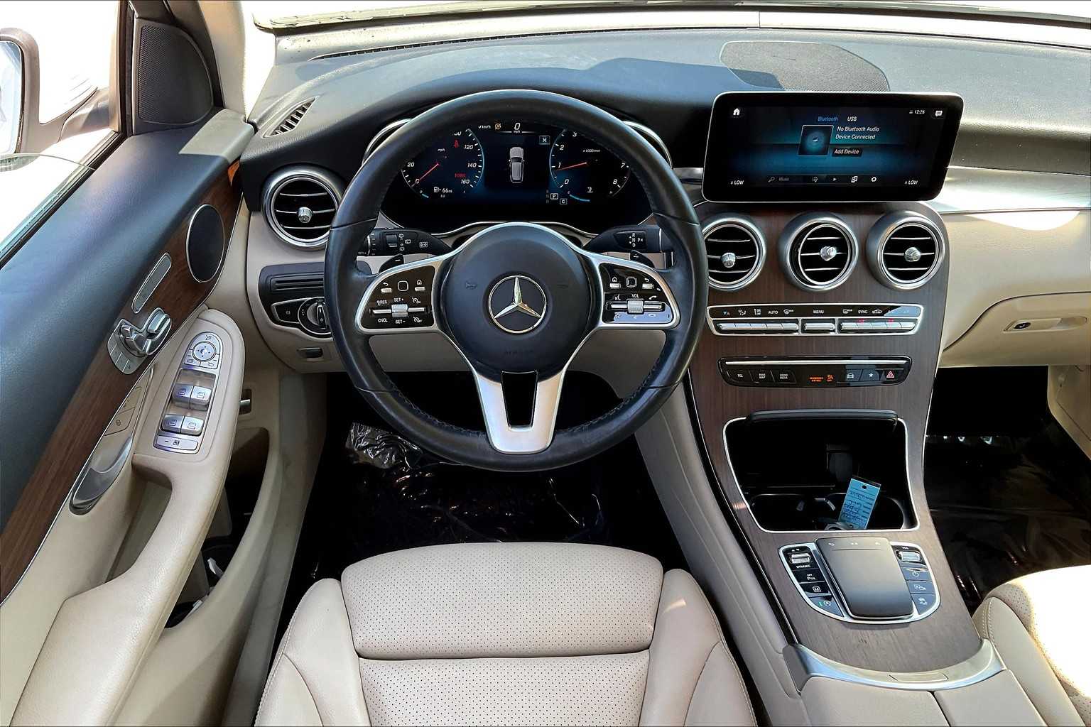 2022 Mercedes Benz GLC 300 4MATIC photo 4