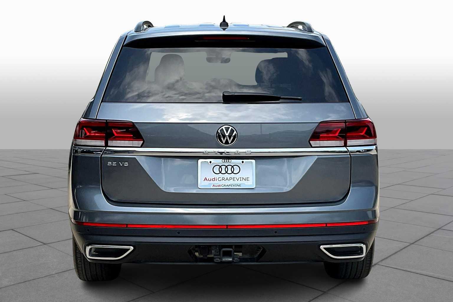 2022 Volkswagen Atlas SE Technology photo 3
