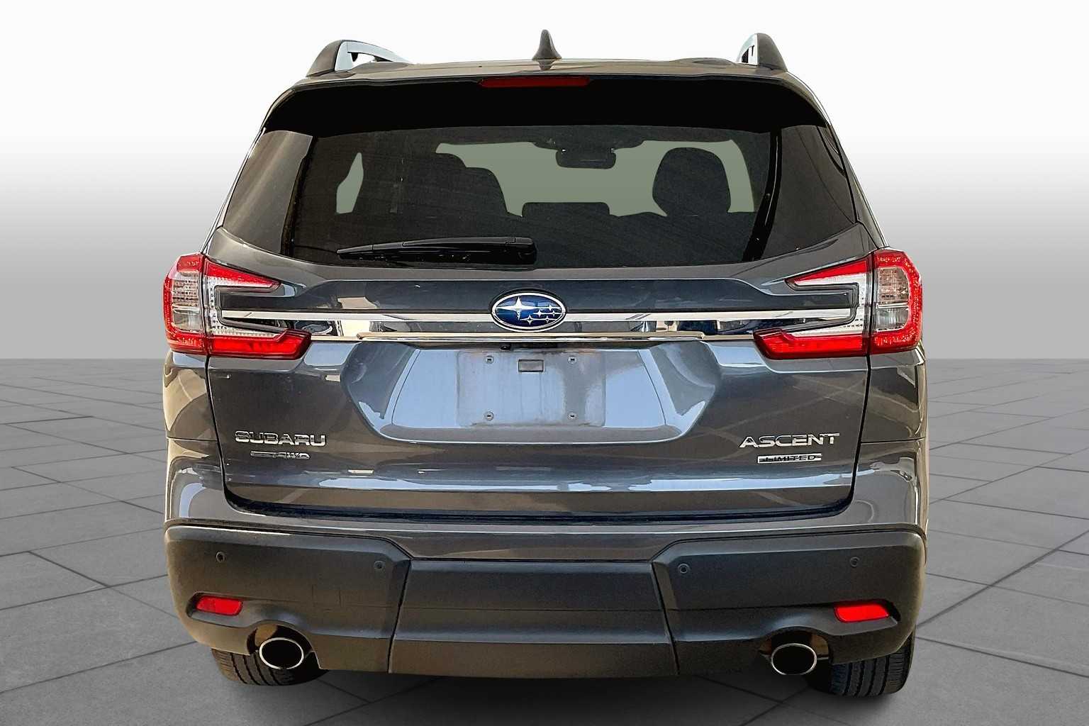 2023 Subaru Ascent Limited photo 3