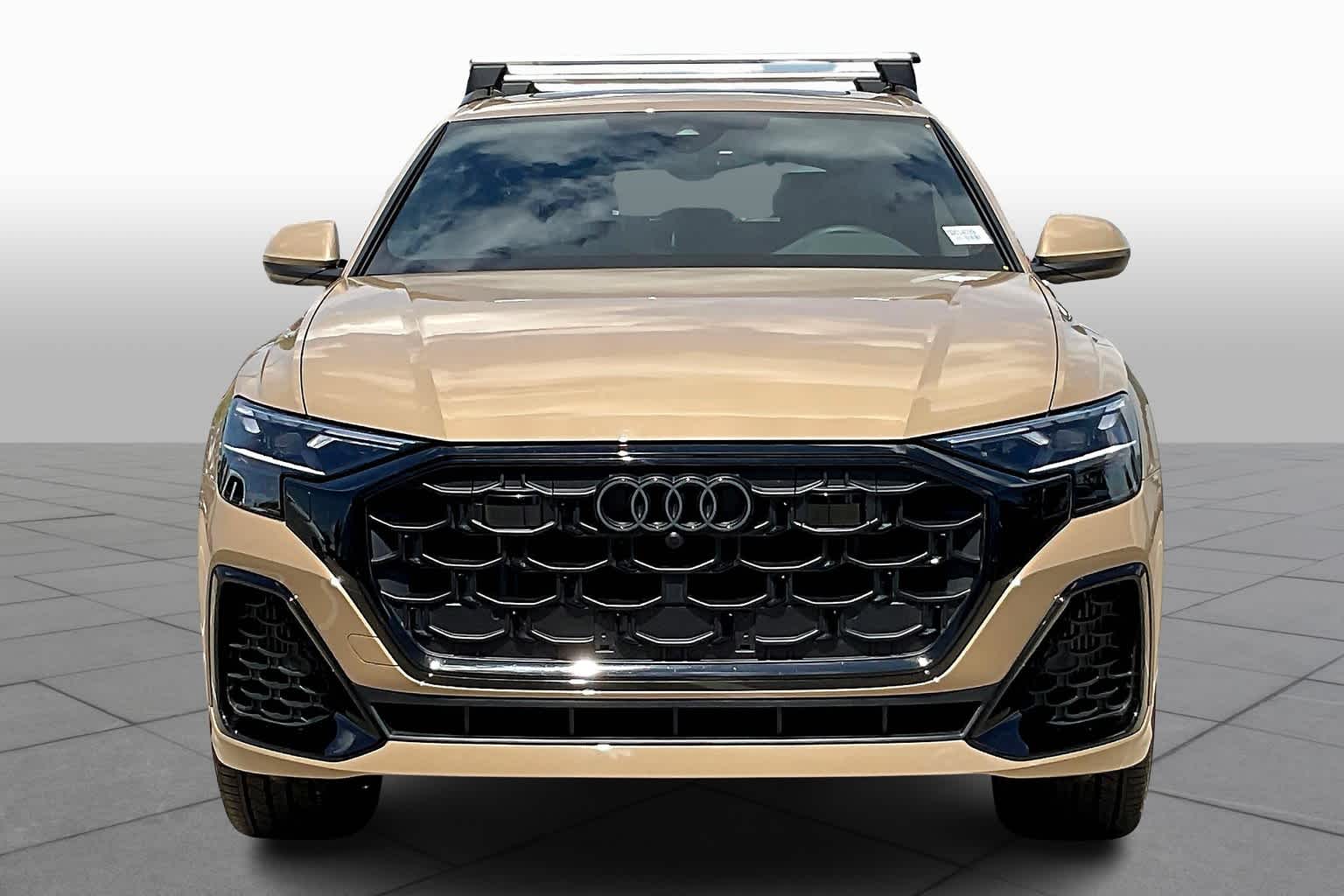 2025 Audi Q8 Premium Plus photo 2
