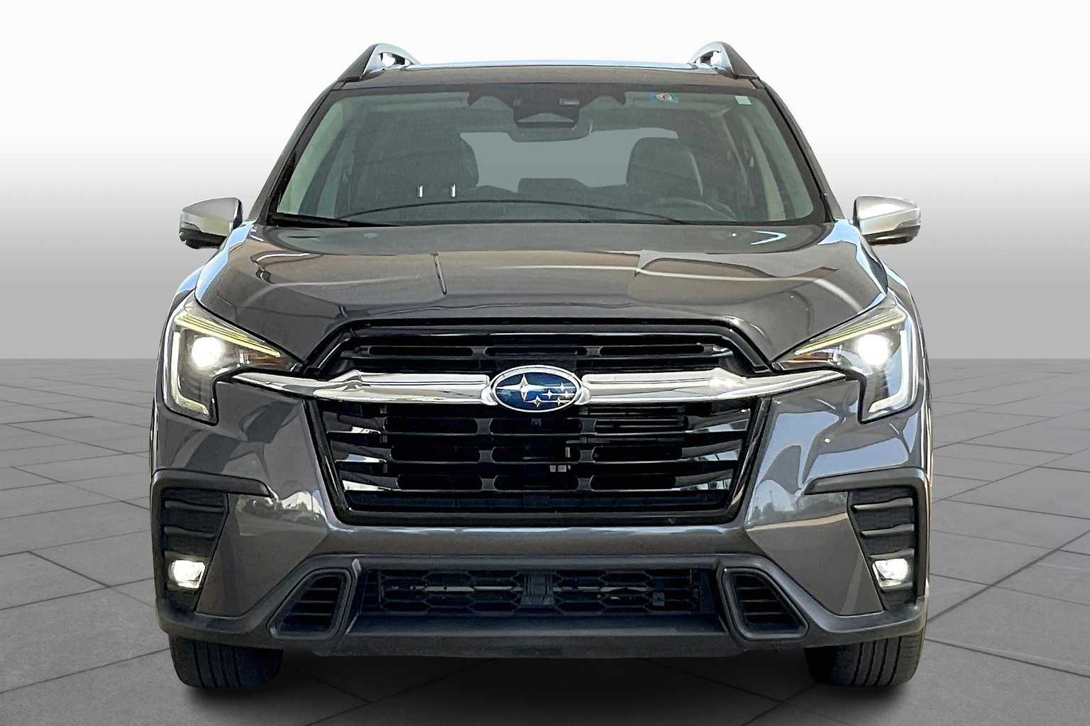 2023 Subaru Ascent Limited photo 2